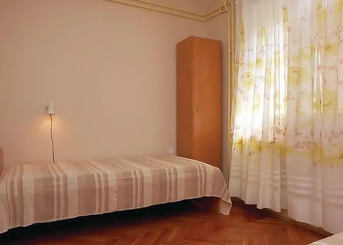 Marisa, Your Breakfast With A Sea View * Banjole